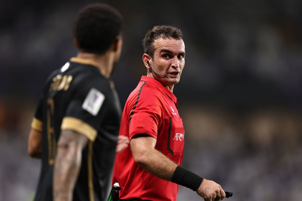 استقلال و گلمراد به هم رسیدند