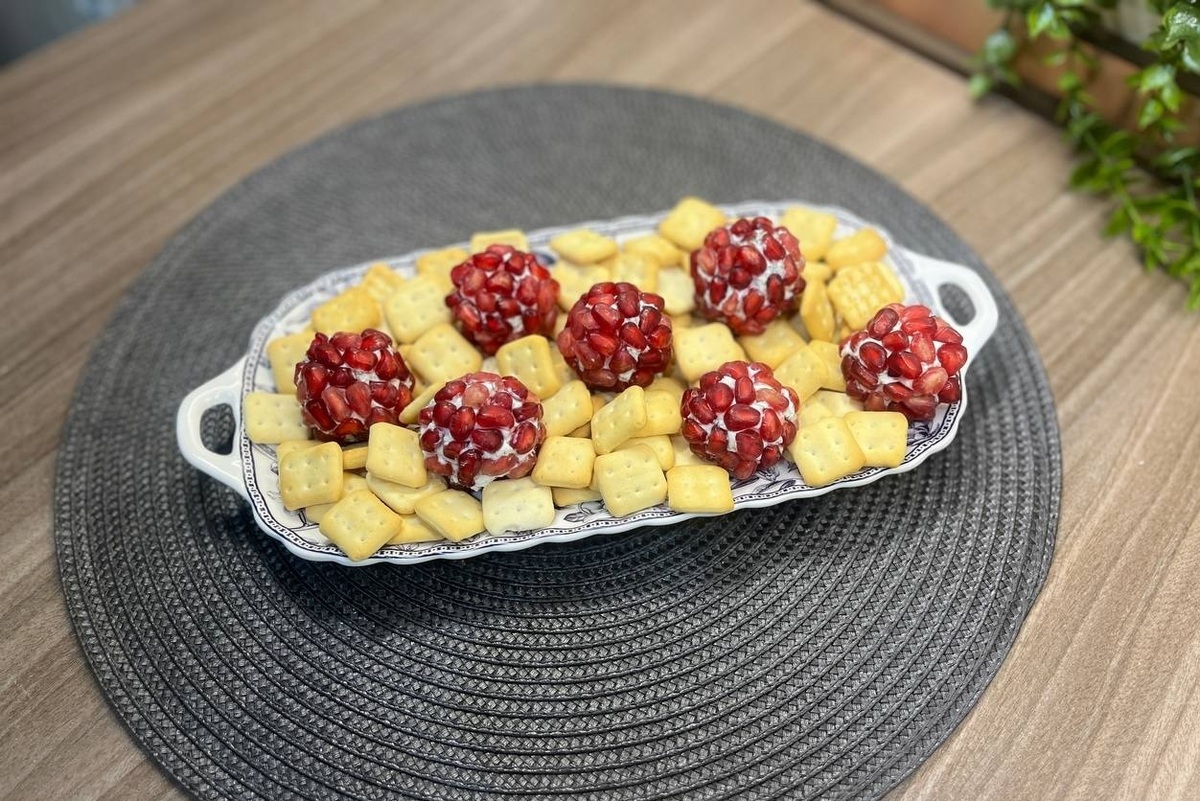 طرز تهیه دسر &laquo;توپک یلدایی&raquo; | پیش&zwnj;غذایی ساده و شیک برای شب یلدا