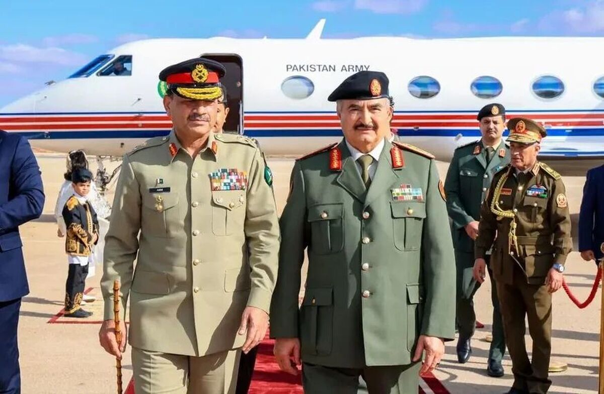 امضای قرارداد ۴ میلیارد دلاری فروش سلاح میان پاکستان و لیبی