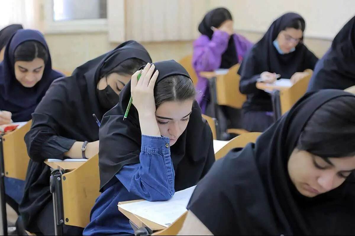 وزارت علوم: تمام امتحانات نیمسال اول دانشگاه&zwnj;های سراسر کشور، حضوری خواهد بود (۱۶ دی ۱۴۰۴)