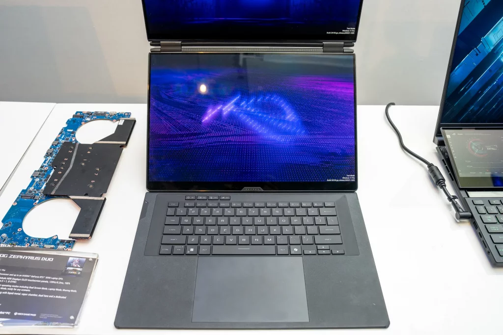 تحول در لپ‌تاپ‌های گیمینگ ایسوس | لپ‌تاپ ROG Zephyrus Duo با دو نمایشگر کامل معرفی شد
