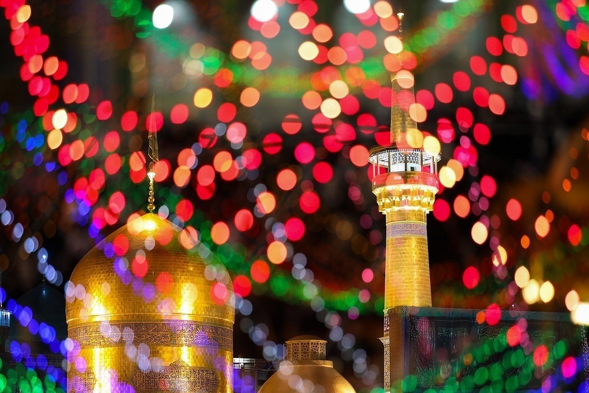 ویدئو | نام امیرالمومنین علی (ع) بر یکی از دیواره‌های صحن غدیر حرم مطهر امام رضا(ع)