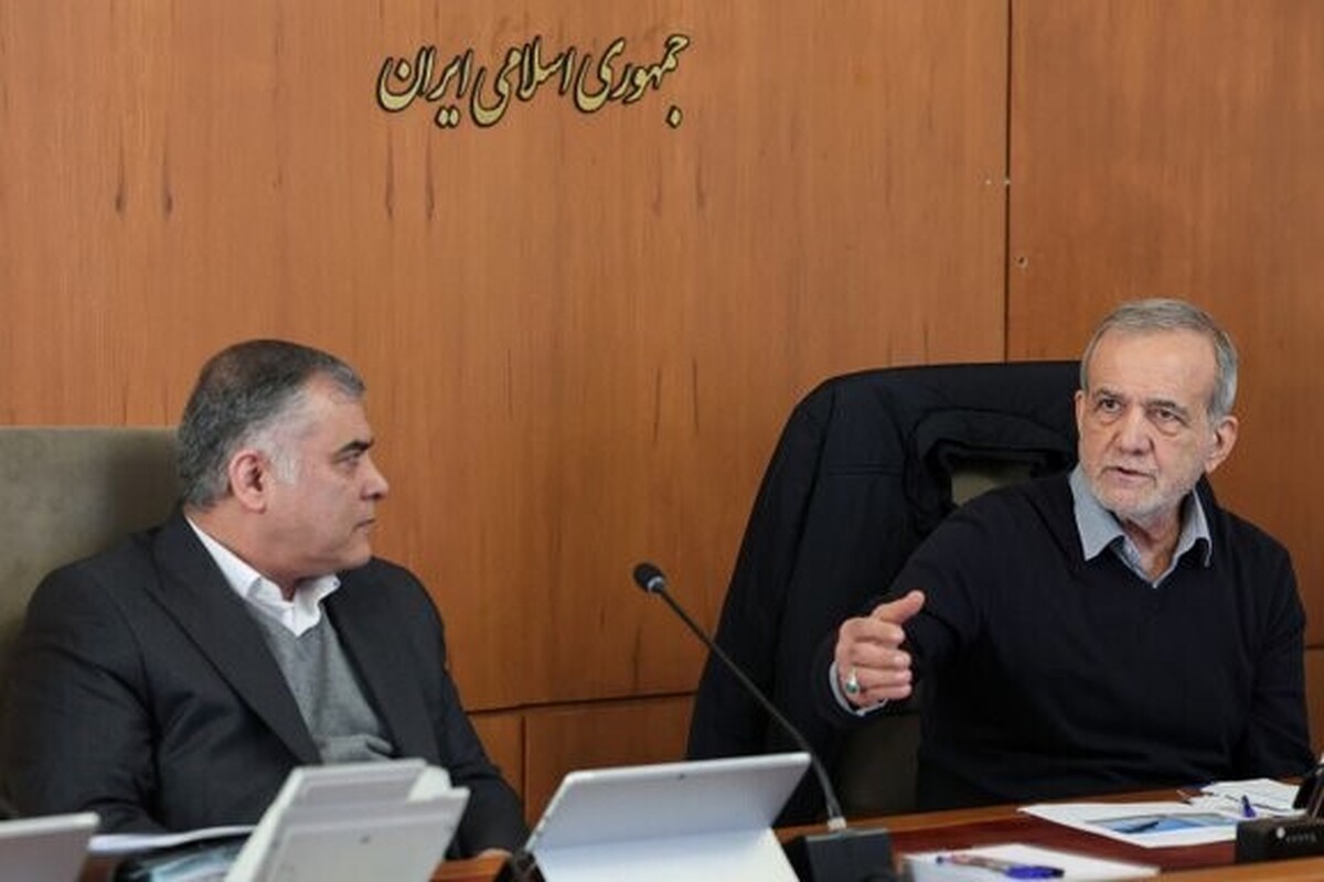 پزشکیان: راه&zwnj;اندازی سامانه رصد پروژه&zwnj;های کلان انرژی باید تسریع شود