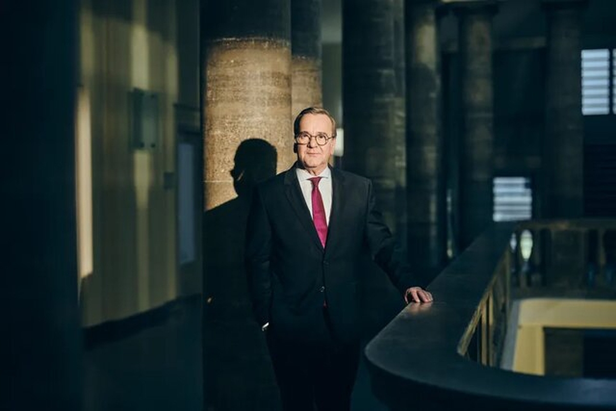 وزیر دفاع آلمان: پوتین به دنبال منهدم‌کردن ناتو از داخل است