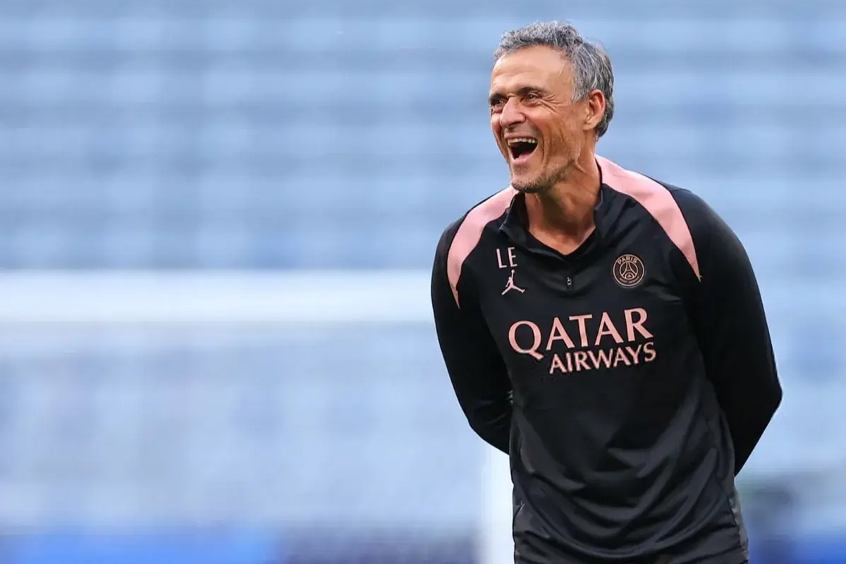 قرارداد مادام العمر پاریسی‌ها برای انریکه + عکس