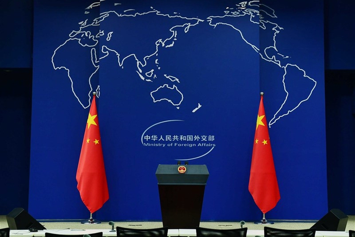 سخنگوی وزارت خارجه چین: بزرگنمایی مسائل سیاسی و نظامی شگرد همیشگی آمریکا است