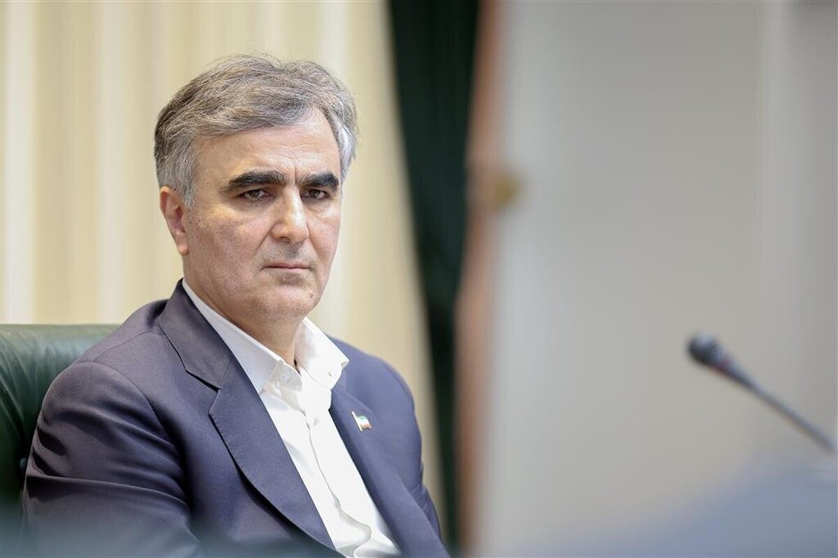 تکذیب مشاجره لفظی رئیس بانک مرکزی و رئیس کمیسیون اقتصادی مجلس در نشست غیر علنی امروز (۲ دی ۱۴۰۴)