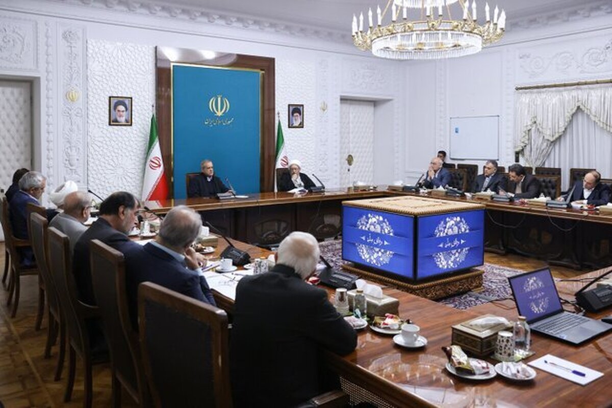 پزشکیان: تخریب دولت از تریبون&zwnj;های رسمی توجیه&zwnj;پذیر نیست