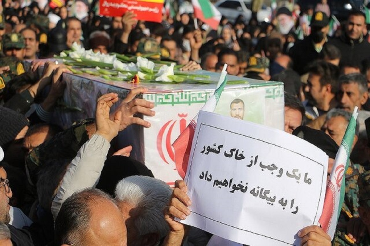 تشییع پیکر ۵ شهید در جریان ناآرامی‌های اخیر در همدان (۲۲ دی ۱۴۰۴)