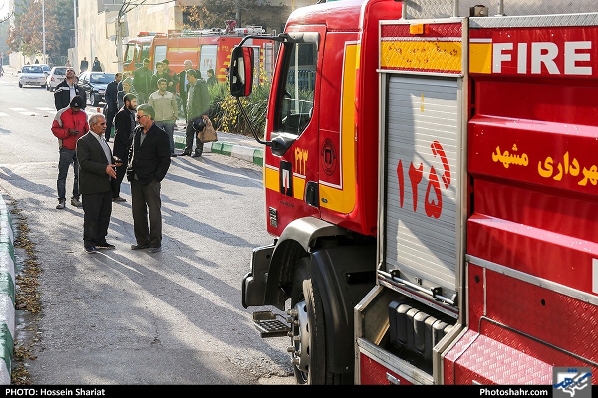 آتش&zwnj;سوزی گسترده منزل مسکونی در بولوار فرامرز عباسی مشهد (۲۲ دی ۱۴۰۴)