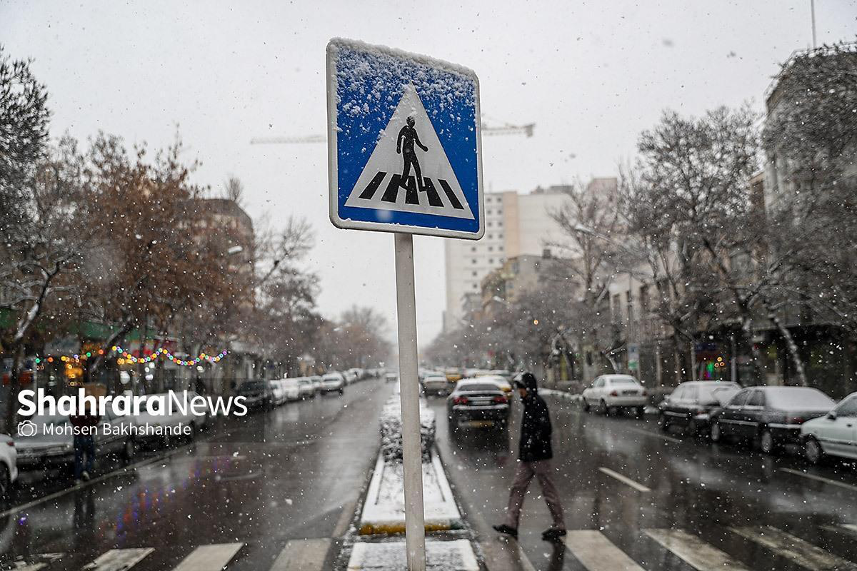 ترافیک پرحجم  در مبادی ورودی میدان&zwnj;های امام&zwnj;حسین(ع)، آزادی، جهاد و حافظ | محدودیتی در حوزه عبور و مرور درون&zwnj;شهری مشهد نداریم