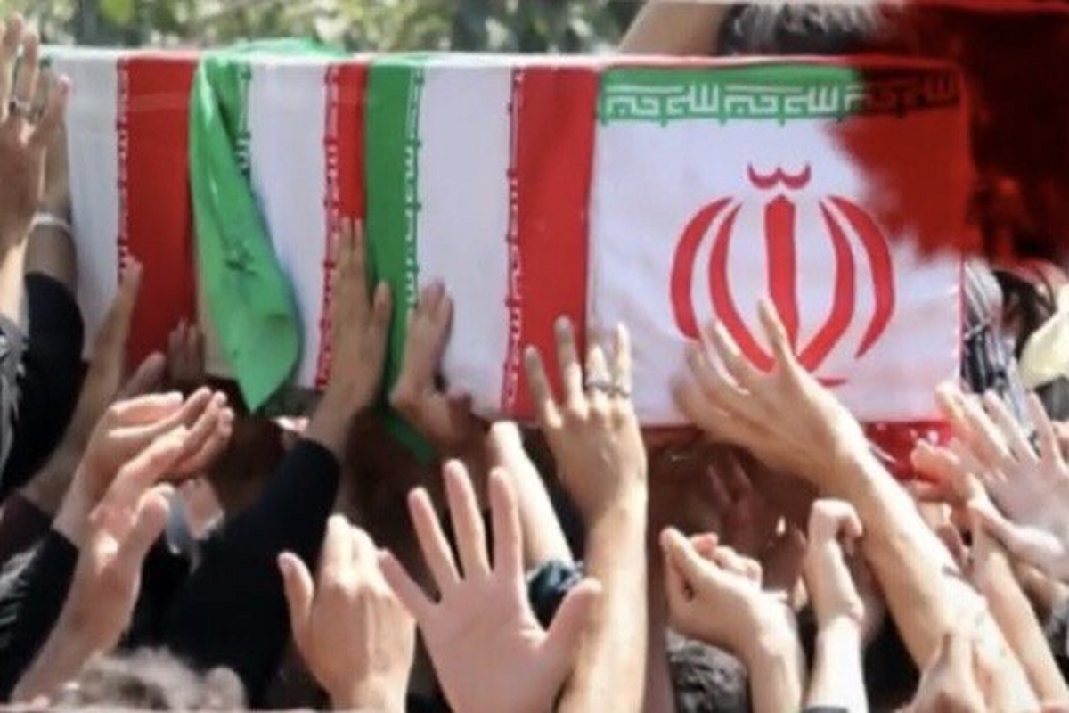 پیکر طلبه شهید &laquo;حجت&zwnj;الاسلام علی زمانیان&raquo; در همدان تشییع شد (۲۸ دی ۱۴۰۴)