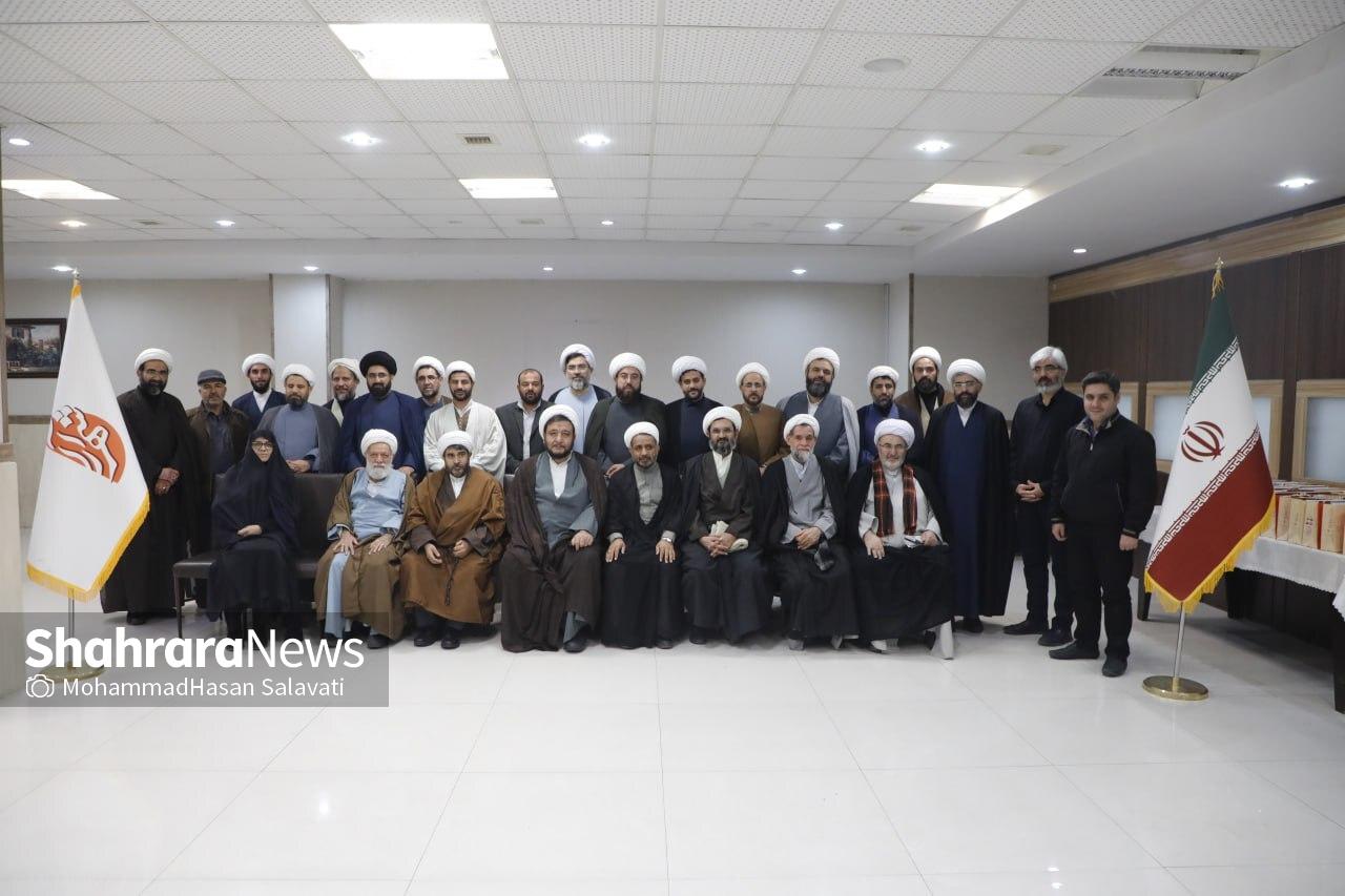 بازدید اعضای مجمع روحانیون عضو شورای شهر‌های کشور از موسسه فرهنگی شهرآرا