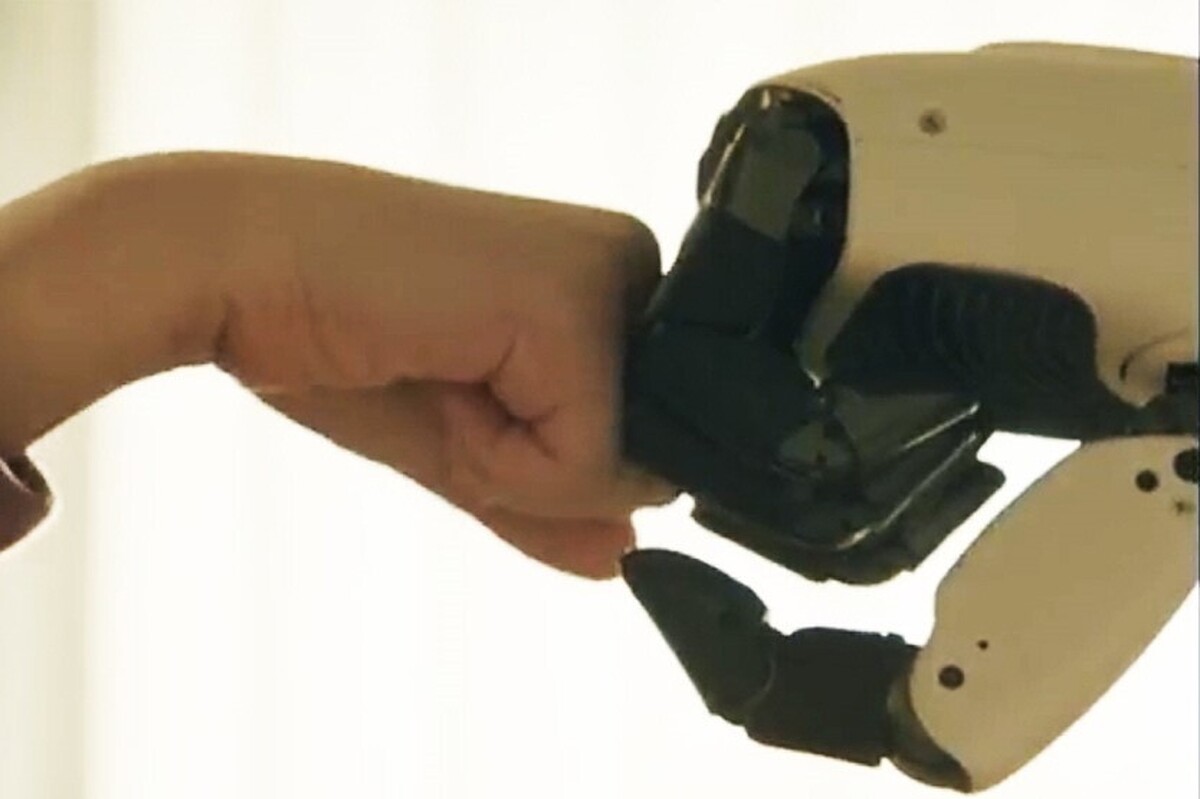 ال‌جی رباتی می‌آورد که کار‌های خانه را از دوش شما برمی‌دارد