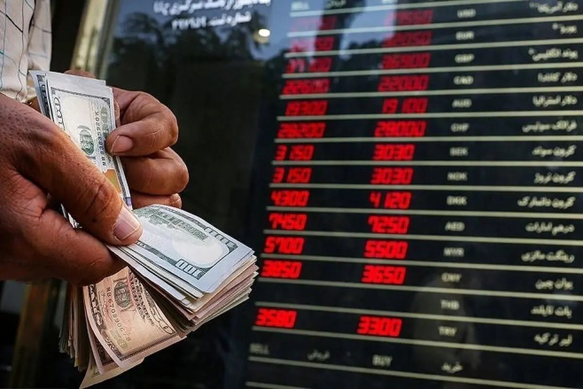طلا در اوج، دلار در بحران| از مقصران پشت&zwnj;پرده بازار طلا تا پیش&zwnj;بینی آینده دلار