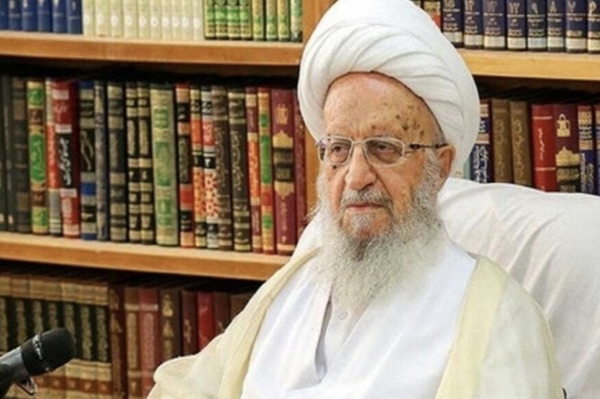 آیت‌الله مکارم‌شیرازی: جسارت به امام خامنه‌ای را بر‌نمی‌تابیم