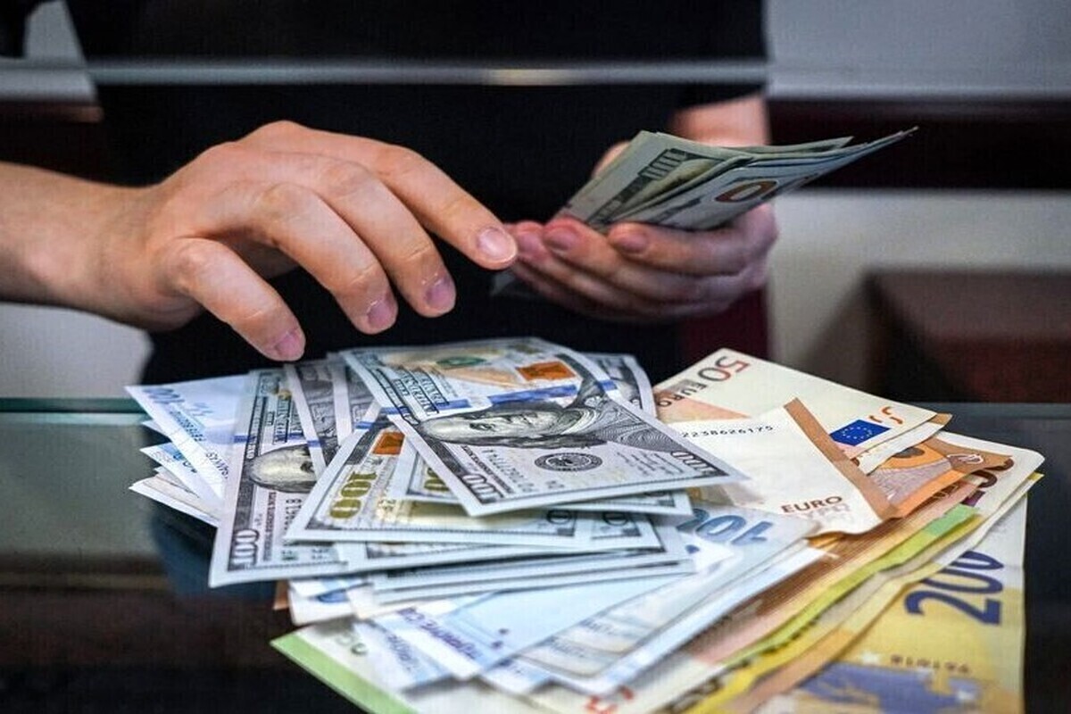 افزایش قیمت دلار و یورو رسمی در مرکز مبادله (۱۲ بهمن ۱۴۰۴)