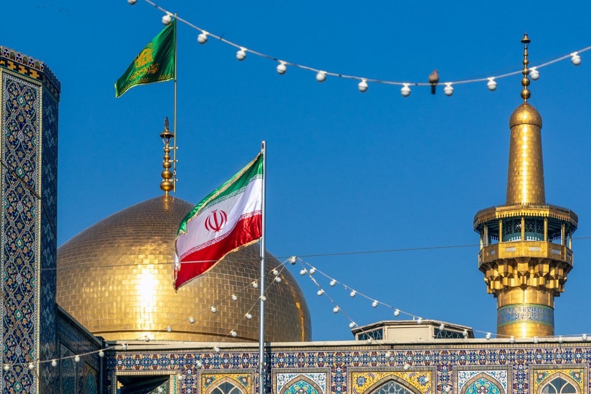 جشن پیروزی انقلاب اسلامی با محوریت قرآن و مهدویت در حرم امام‌رضا(ع) برگزار شد