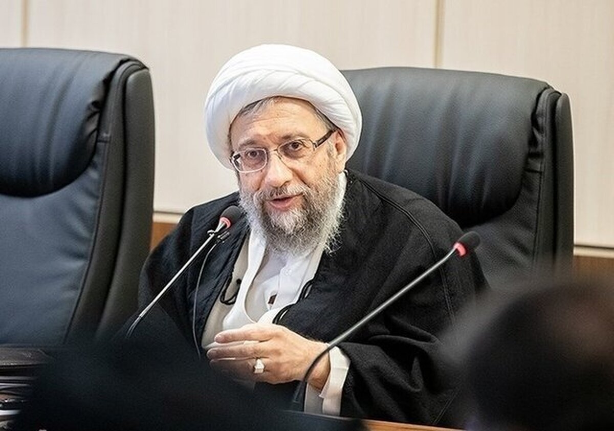 آملی&zwnj; لاریجانی: نگرانی مردم برای افزایش قیمت&zwnj;ها جدی است
