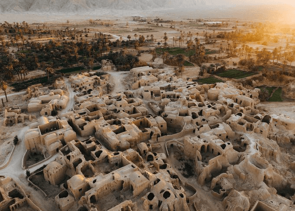 اصفهک؛ روستای کویری خر اسان جنوبی که از خاک برخاست و جهانی شد