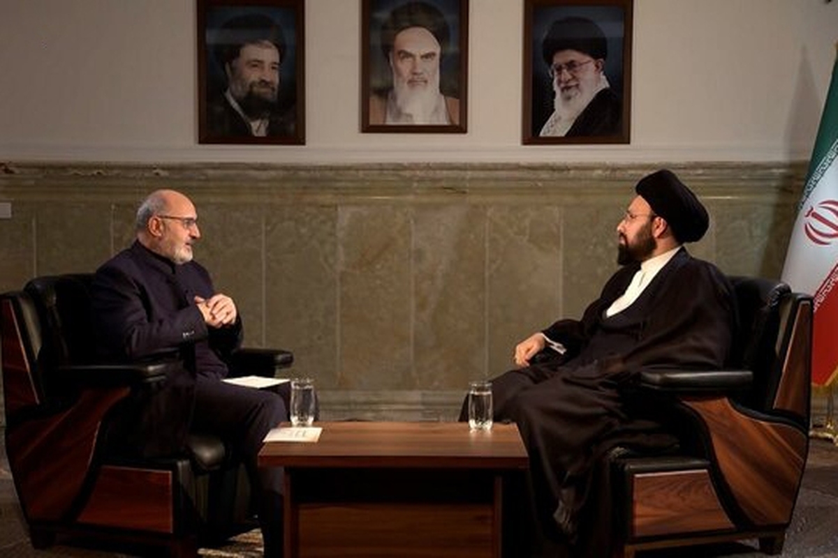 سیدعلی خمینی در گفت&zwnj;وگو با المیادین: آیت&zwnj;الله خامنه&zwnj;ای محبوب&zwnj;ترین فرد در ایران است