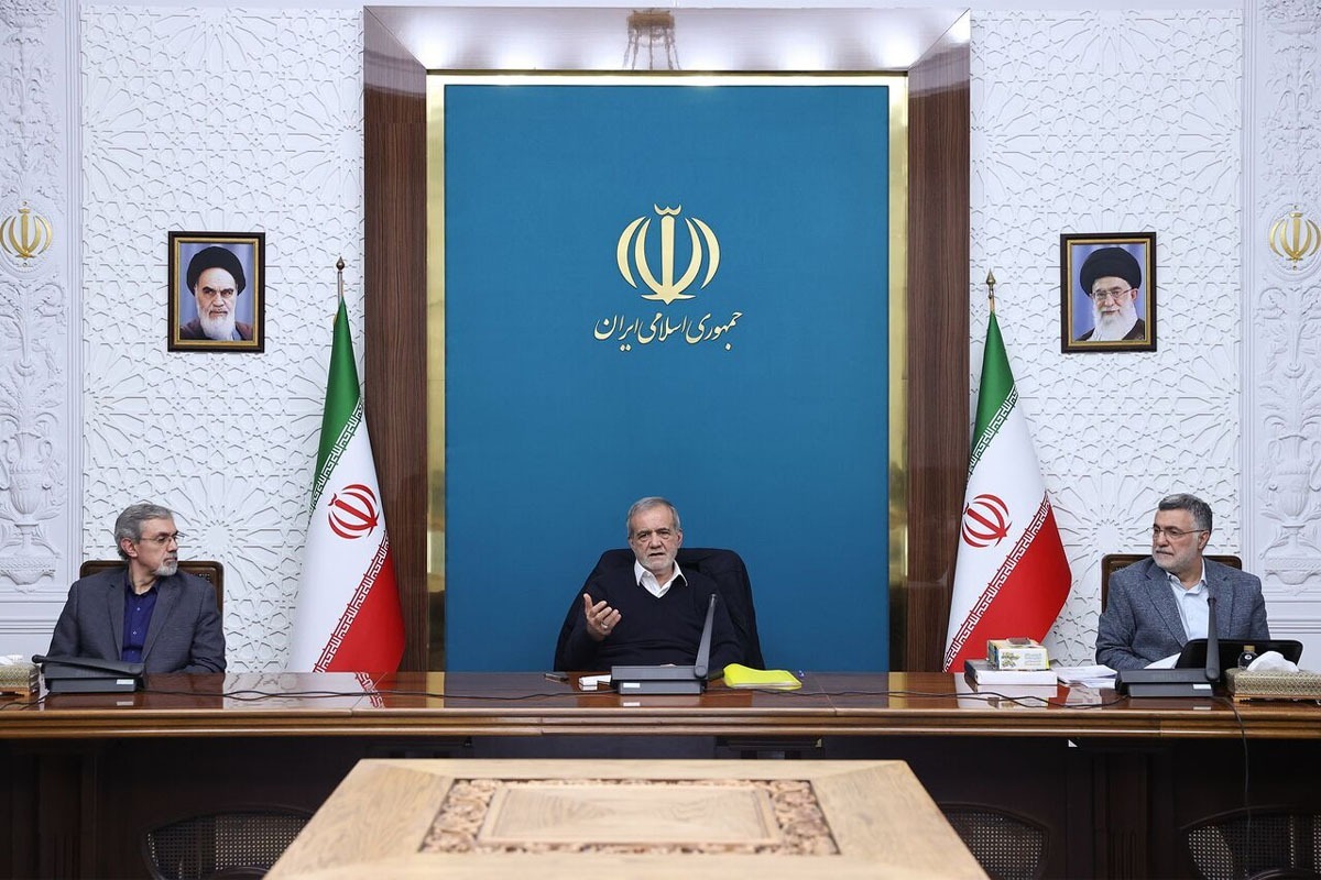 رفع نگرانی&zwnj;های مردم درخصوص دسترسی به دارو و تجهیزات پزشکی، باجدیت در دستورکار دولت است