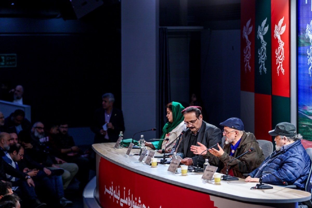 روز پرحاشیه فجر با محمدرضا شریفی&zwnj;نیا؛ از پاسخ ندادن تا شوخی&zwnj;های سیاسی