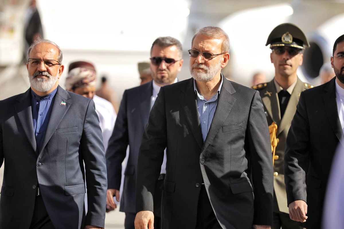 علی لاریجانی وارد مسقط شد (۲۱ بهمن ۱۴۰۴)