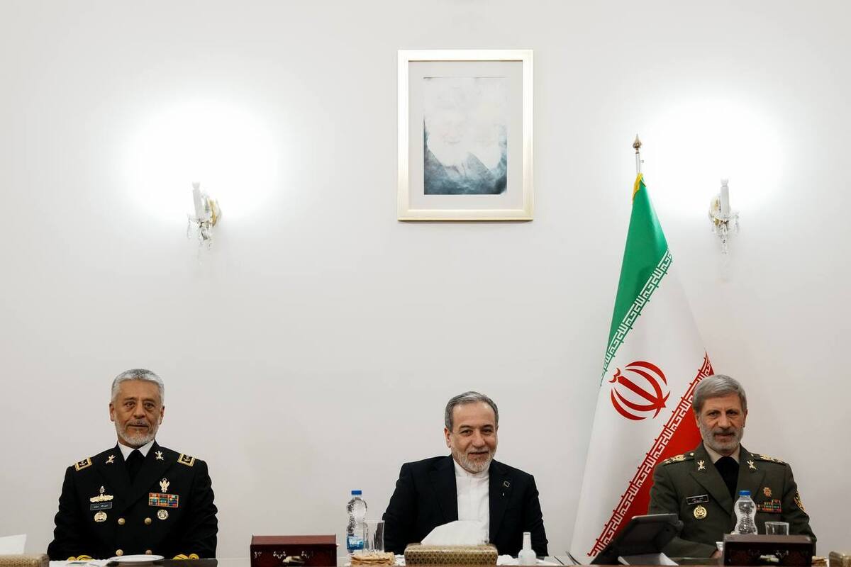فرمانده کل ارتش: امروز، دیپلماسی و میدان یک موضوع جامع هستند | دشمن فقط زبان قدرت را می&zwnj;فهمد + فیلم