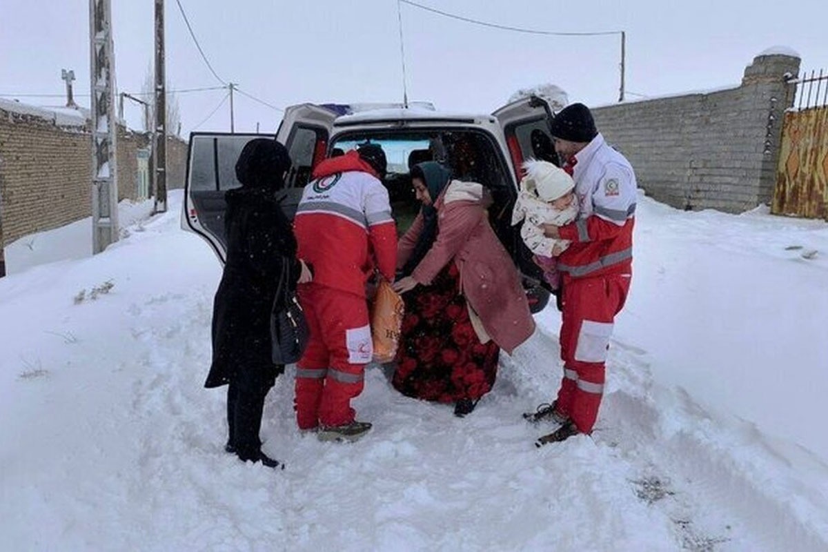 هشدار شرایط جوی نامساعد در ارتفاعات | آماده&zwnj;باش هلال احمر برای امدادرسانی در کولاک و سرمازدگی (۲۳ بهمن ۱۴۰۴)
