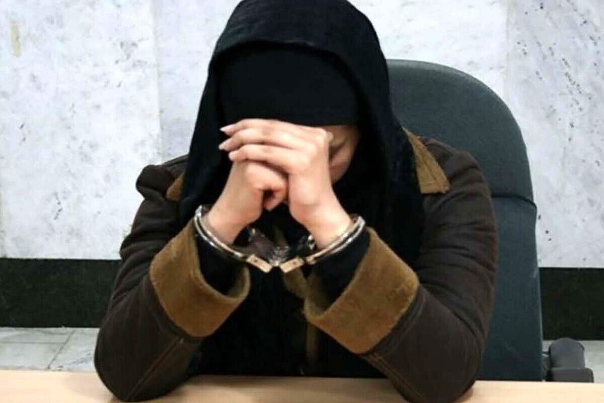 دستگیری ۲۲ زن کلاهبردار در پرونده اخاذی &laquo;بن کالا&raquo; از شهروندان ۲۰ استان (۴ بهمن ۱۴۰۴)