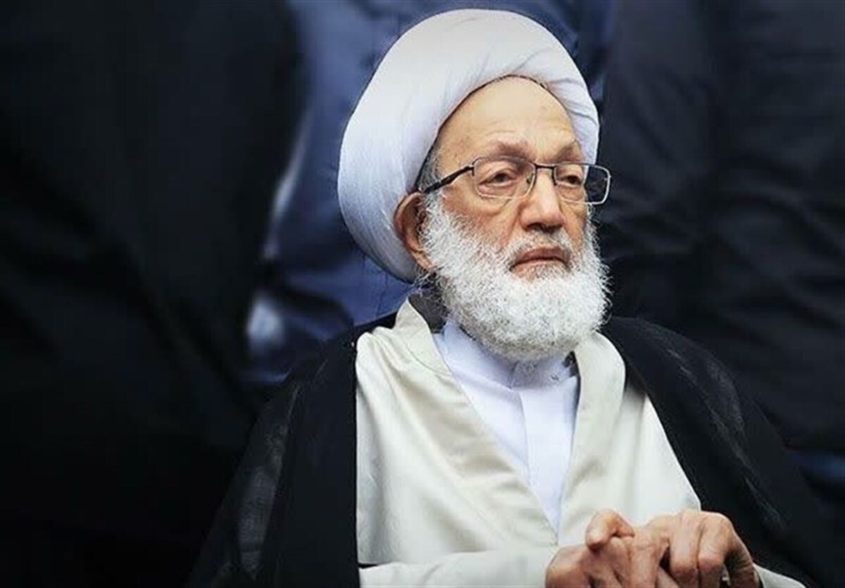 شیخ عیسی قاسم: امتی گسترده در سراسر گیتی پشتیبان آیت‌الله خامنه‌ای است