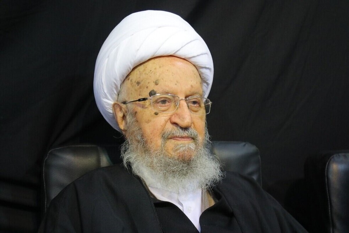 آیت&zwnj;الله مکارم شیرازی: تأمین معیشت مردم، موجب آرامش جامعه می&zwnj;شود