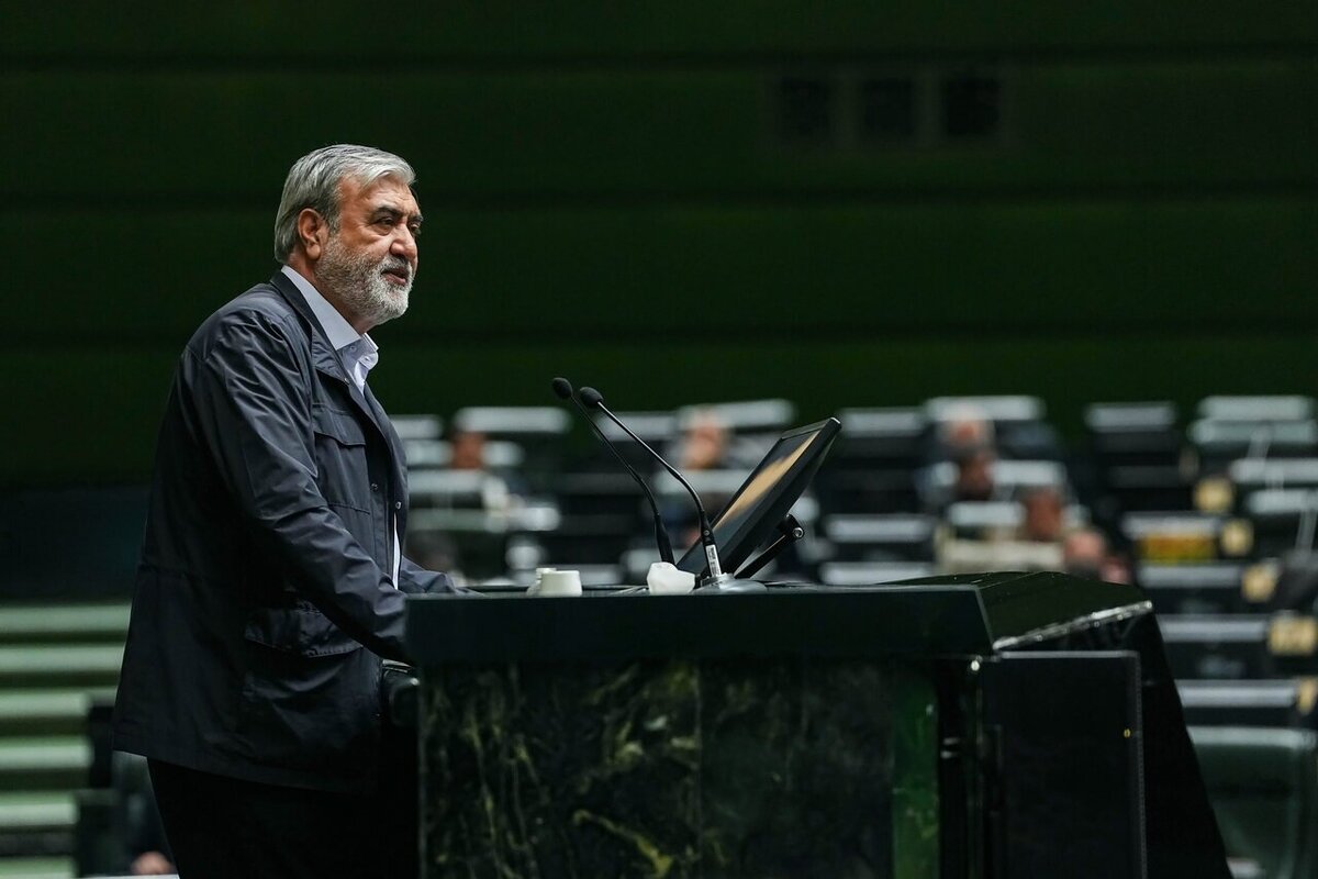 رئیس کمیسیون امنیت ملی: ایران تمامی پایگاه‌های آمریکا در منطقه را هدف مشروع می‌داند |  مردم در صورت لزوم برای حضور در جنگ ثبت‌نام می‌کنند
