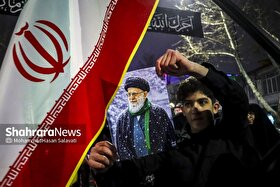 مشهد، یکپارچه افتخار | قاب‌های ماندگار مخاطبان شهرآرانیوز از خروش شبانه مردم در مشهد (۱۲ اسفند ۱۴۰۴)