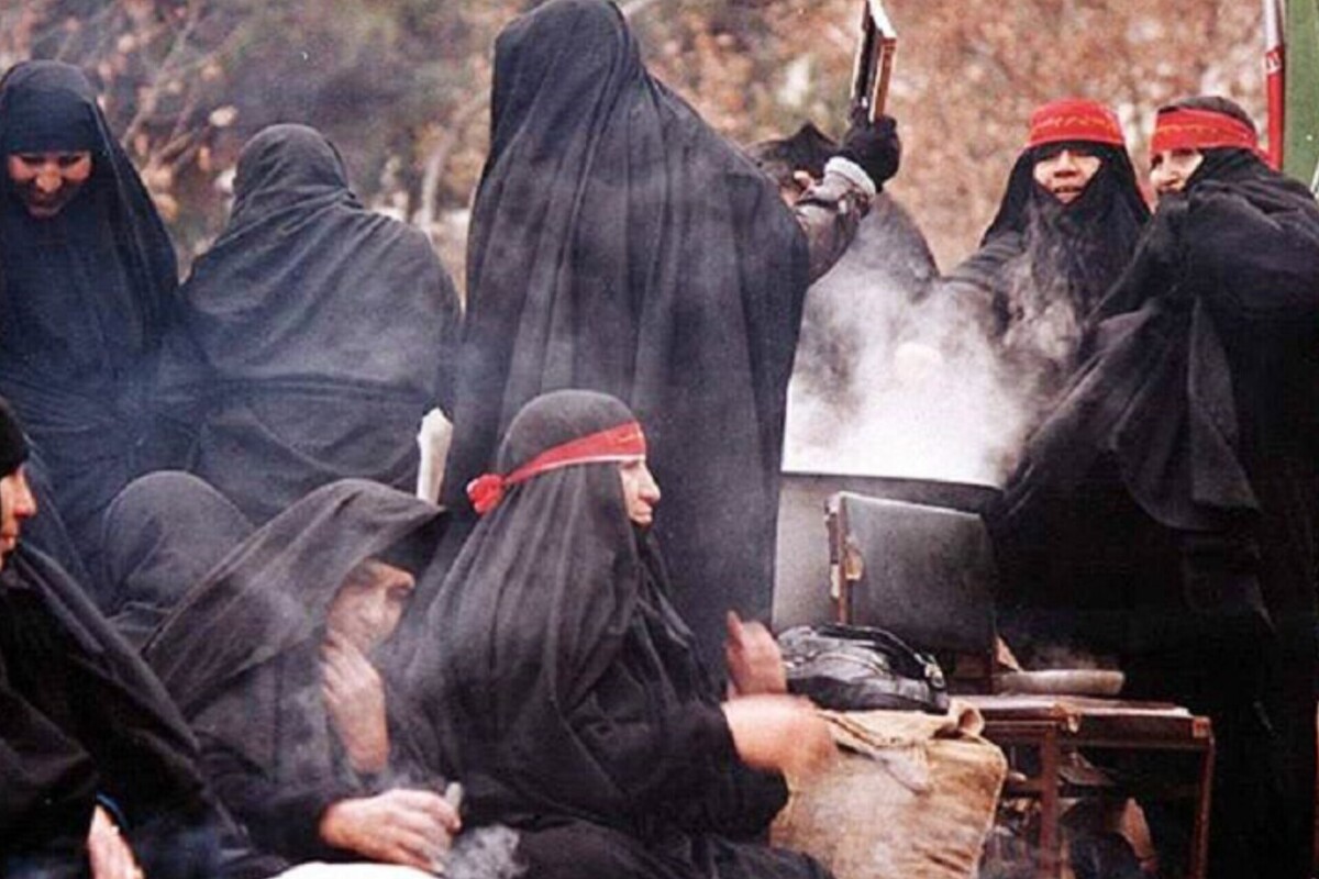 آنچه باید از انقلاب اسلامی بدانیم و مادرانه منتقل کنیم