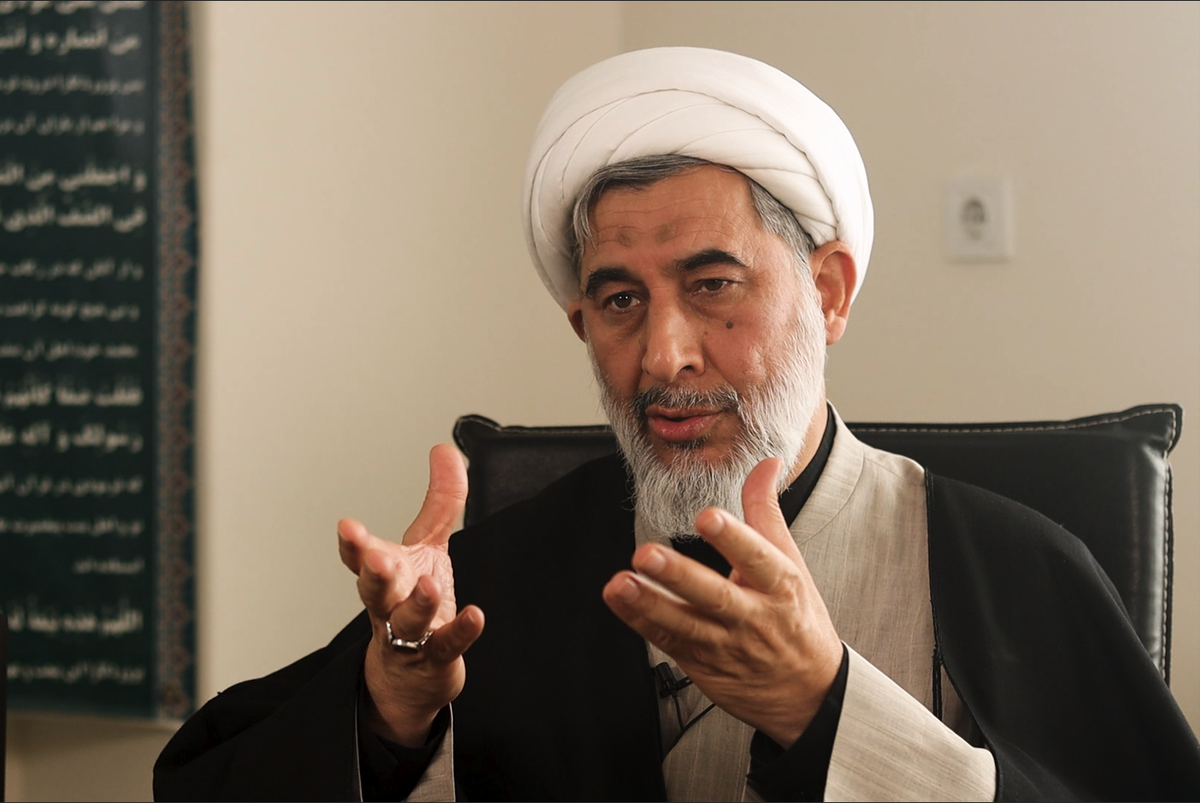 حجت&zwnj;الاسلام نظافت: نیروهای نظامی به وظیفه ذاتی خود عمل می&zwnj;کنند | مردم همچنان در میدان باشند + فیلم