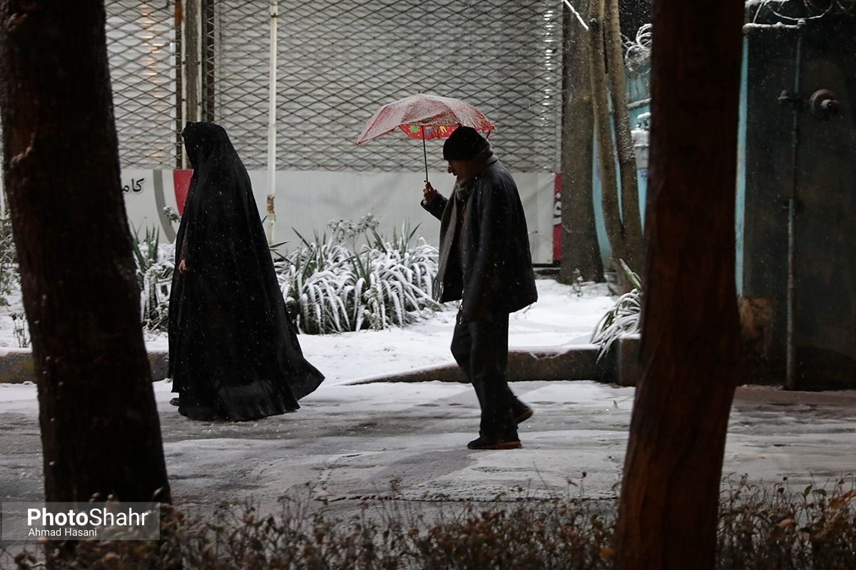پیش&zwnj;بینی هواشناسی مشهد و خراسان رضوی امروز (دوشنبه، ۱۸ اسفند ۱۴۰۴) | سرما، بارش برف و باران در راه استان
