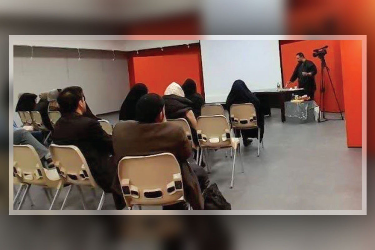 گفت وگو با یحیی غفاریان، هنرمند نقاشی خط مشهدی | فراگیری تکنیک های تخصصی هنر، نیازمند علاقه و خلاقیت است