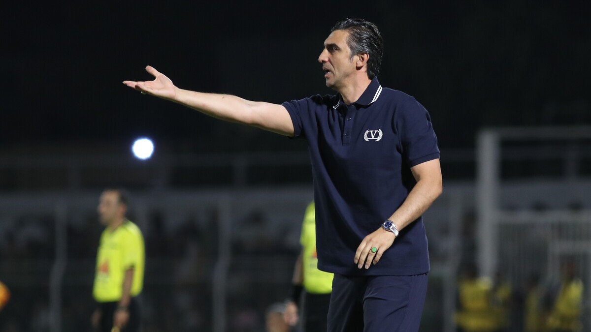 مهدی رحمتی لباس هلال&zwnj;احمر پوشید + عکس