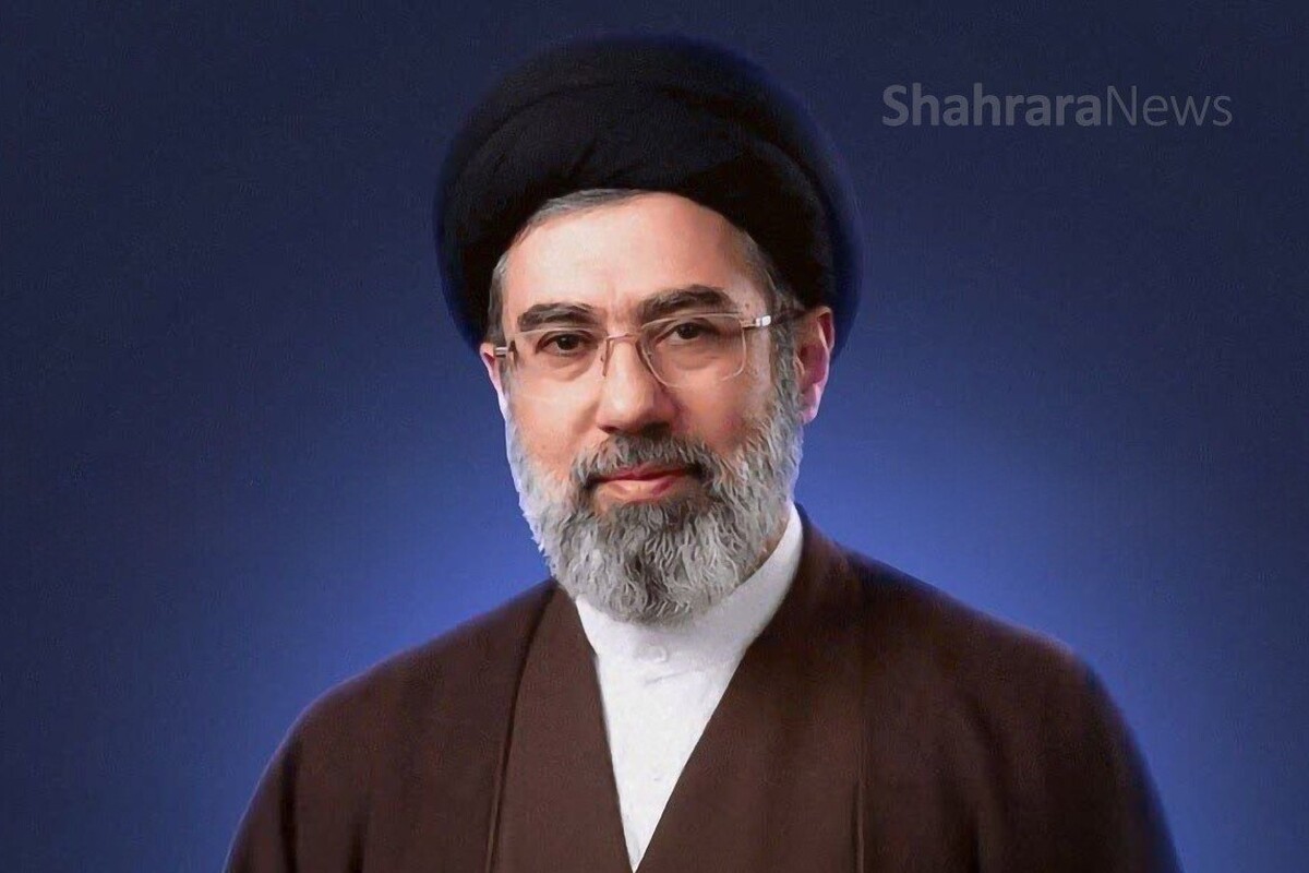بیعت ۵۰۰ تن از فعالان بازار نشر با سومین رهبر انقلاب اسلامی