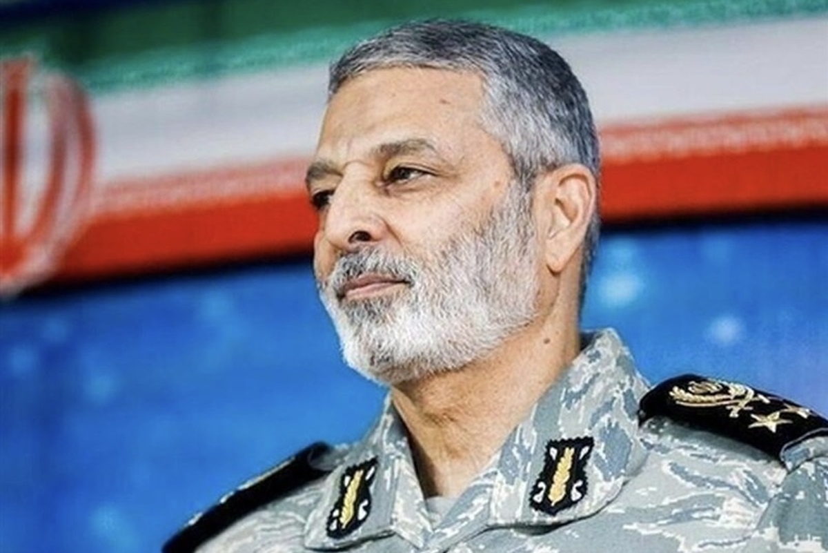 پیکر شهید سپهبد موسوی در حرم حضرت معصومه(س) آرام می&zwnj;گیرد