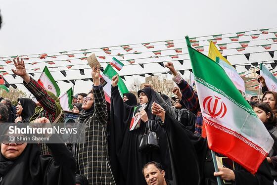 روایت بانوان مشهدی از حضور گسترده شان در راهپیمایی روز جهانی قدس| برای وطن و رهبرمان جان میدهیم روایت بانوان مشهدی از حضور گسترده شان در راهپیمایی روز جهانی قدس| برای وطن و رهبرمان جان میدهیم