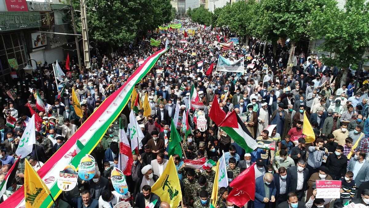 ویدئو | گزارش مجری &laquo;زمانه&raquo; از انفجار در مسیر راهپیمایی روز قدس تهران و ایستادگی ایرانیان در این مسیر