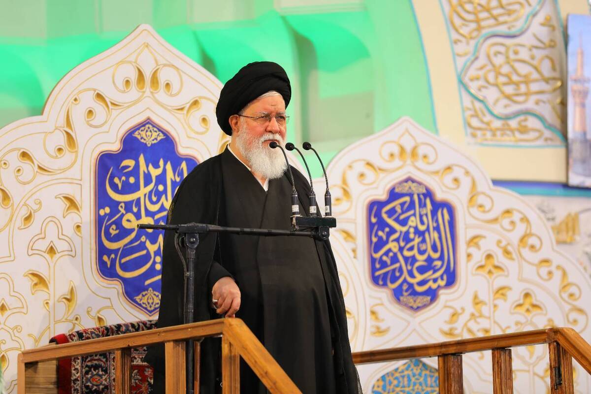 آیت&zwnj;الله علم&zwnj;الهدی:  حضور پرشور مردم در تجمعات شبانه ستودنی است | ضرورت تداوم خط فکری امام شهید توسط رهبر جدید انقلاب