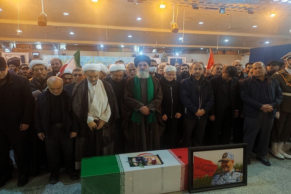 مراسم تشییع و تدفین پیکر «سرلشکر شهید عزیز نصیرزاده» وزیر دفاع، برگزار شد + فیلم