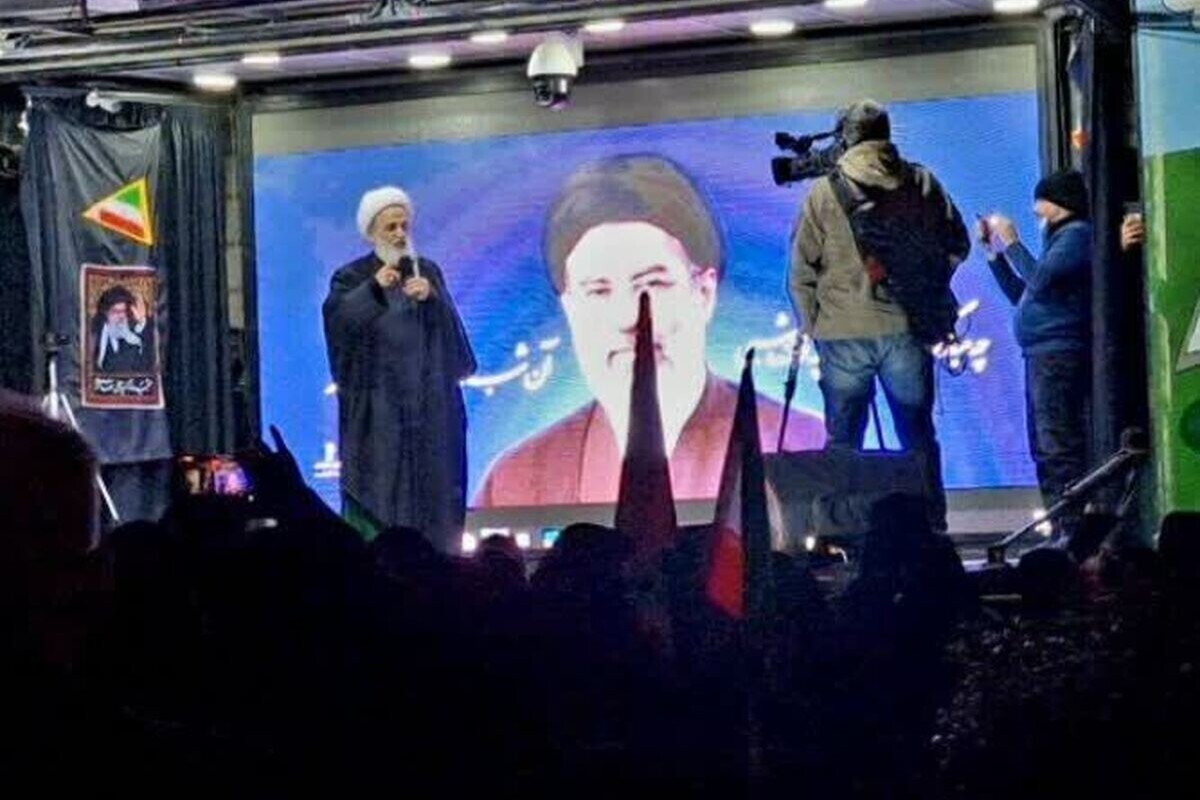 حجت&zwnj;الاسلام پناهیان در مشهد: رهبر شهید فرمودند دشمن را باید مأیوس کنیم