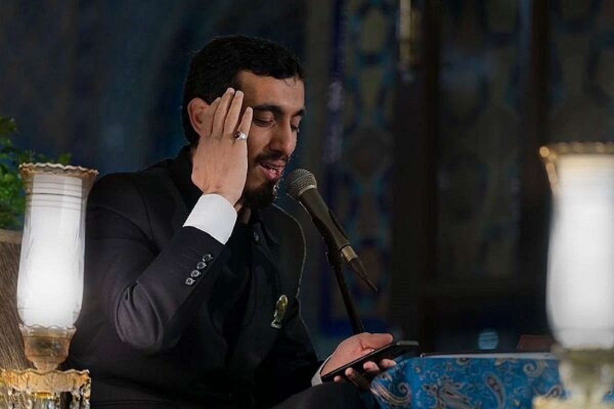 ویدئو | روضه&zwnj; مهدی رسولی بر پیکر &laquo;شهید شیرازی&raquo; رئیس&zwnj;دفتر نظامی رهبر شهید انقلاب، در حرم امام&zwnj;رضا(ع)