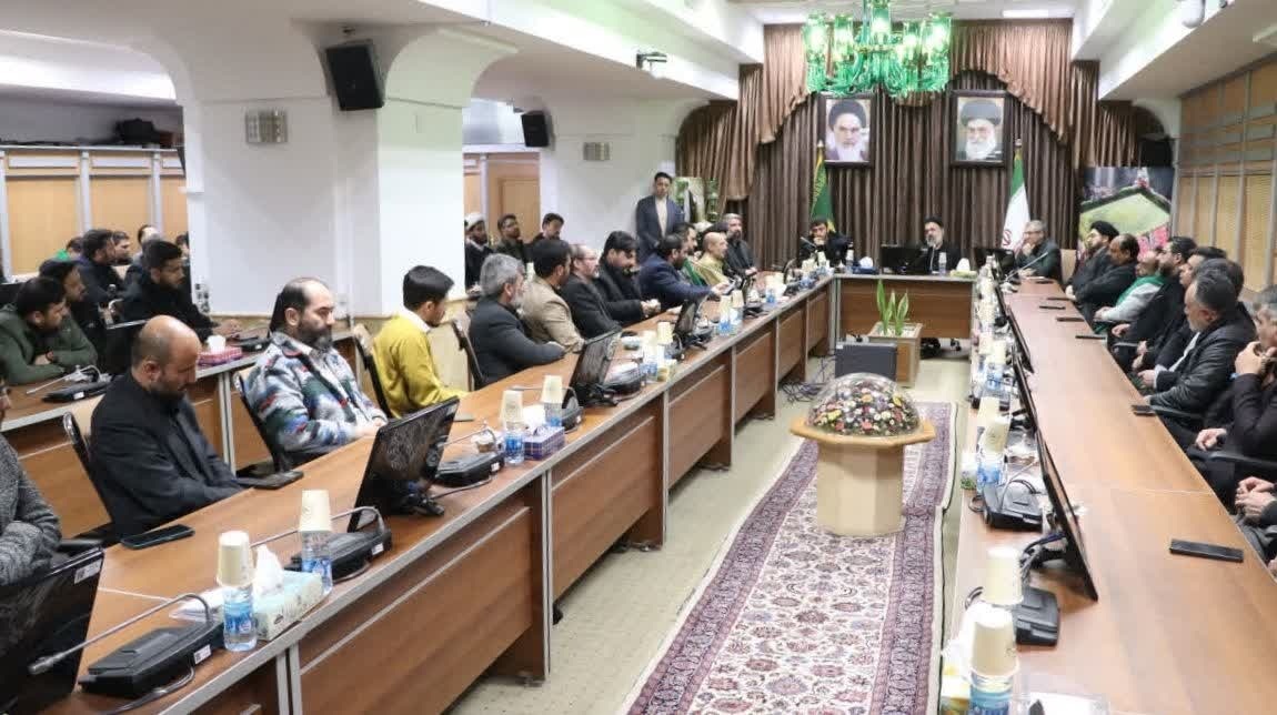 حاج محمود کریمی خطاب به مداحان افغانستانی: با لهجه خود مرثیه سرایی کنید حاج محمود کریمی خطاب به مداحان افغانستانی: با لهجه خود مرثیه سرایی کنید