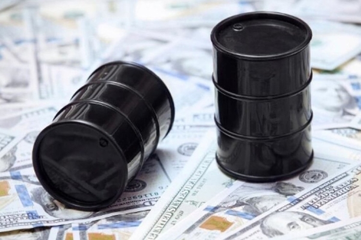 چوب حراج به ذخایر استراتژیک آمریکا برای یک ساعت ماندن قیمت نفت زیر ۱۰۰ دلار